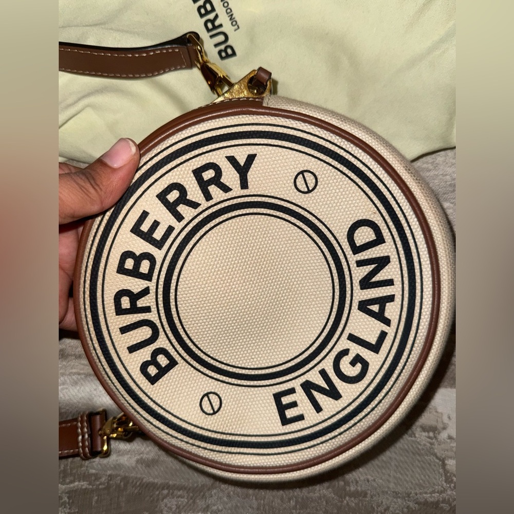 Authentic Burberry Louise Canvas Round Belt Bag - Picture 3 of 8